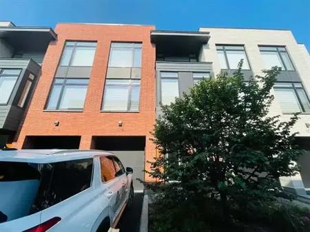 104 Jemruss Private | 104 Jemruss Private, Ottawa