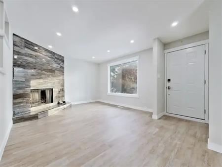MAIN FLOOR, BEAUTIFUL AS NEW BUNGALOW IN DOVER FOR RENT | 178 Dovercliffe Close Southeast, Calgary