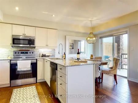 4 JOSEPH TRAIL | 4 JOSEPH TRAIL, Collingwood