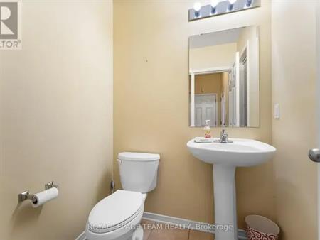 251 FELICIA CRESCENT | 251 FELICIA CRESCENT, Ottawa