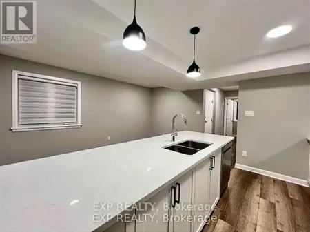 B - 805 MAPLEWOOD AVENUE | B - 805 MAPLEWOOD AVENUE, Ottawa