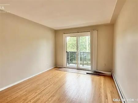 5-11 Southdale Ave, Kitchener, Ontario N2M 3V4 | 11 Southdale Avenue, Kitchener