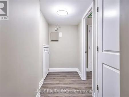 LOWER - 1066 SELBY AVENUE | LOWER - 1066 SELBY AVENUE, Oakville