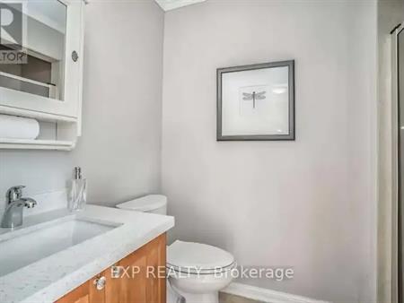 945 SPRAGUE PLACE | 945 SPRAGUE PLACE, Milton