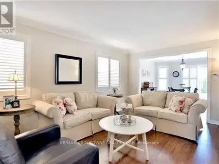 2491 LOGAN AVENUE | 2491 LOGAN AVENUE, Oakville