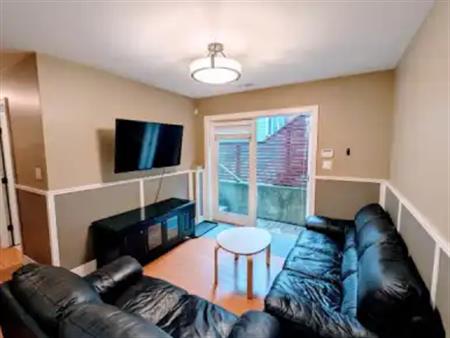 Dunbar Basement | 5712 Holland Street, Vancouver