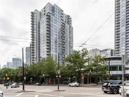 MAX II | 939 Expo Boulevard, Vancouver