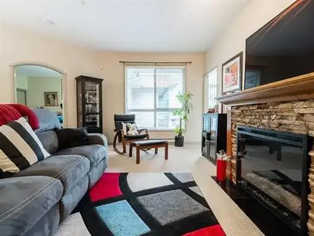Citadel Ridge Top Floor Condo | 33485 South Fraser Way, Abbotsford