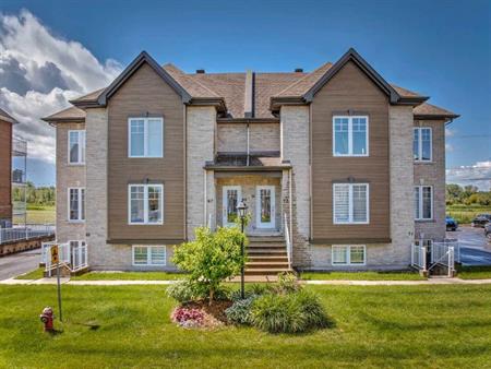 Beau logement 4 1/2 à Lavaltrie