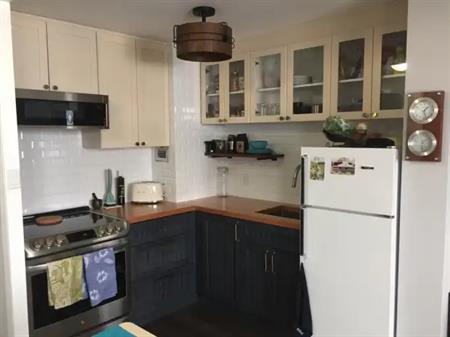 Crestview Tower | 9816 112 Street Northwest, Edmonton