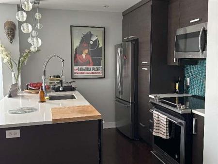 🔁 Grand 3 ½ meublé tout équipé – Cession de bail – Centre-ville Montréal - 3 ½ furnished and fully equipped – Lease transfer