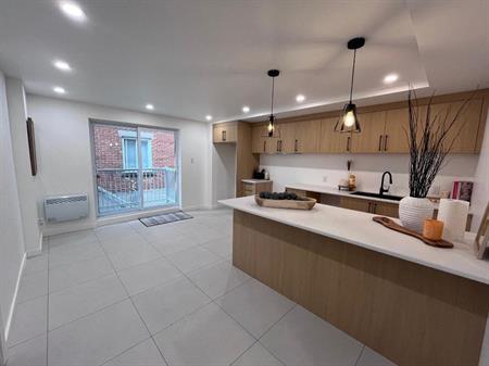 Appartement 5 1/2 à Villeray/St-Michel spacieux, rénové et lumineux