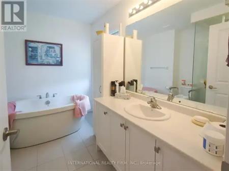 4 STEAMBOAT WAY | 4 STEAMBOAT WAY, Whitby