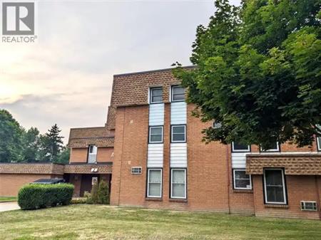 6299 THORNBERRY Unit# 294 | 6299 THORNBERRY Unit# 294, Windsor