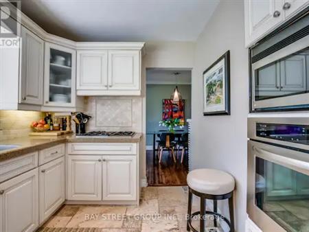 256 EASTCOURT ROAD | 256 EASTCOURT ROAD, Oakville