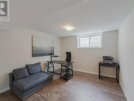18 FOSSA TERRACE | 18 FOSSA TERRACE, Ottawa