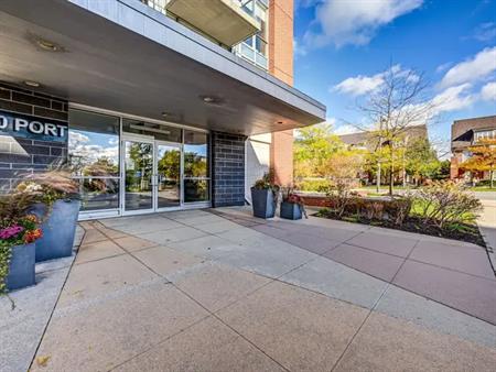 Regatta II Port Credit Apartment! | 80 Port Street East, Mississauga