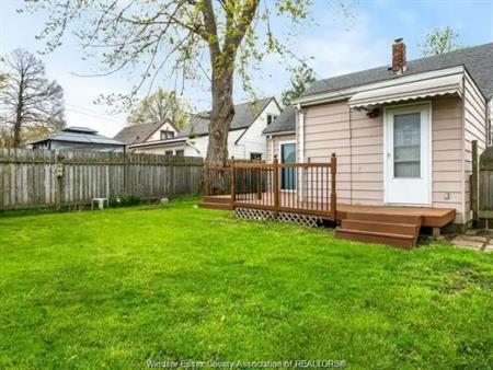 1262 PARTINGTON AVENUE | 1262 PARTINGTON AVENUE, Windsor