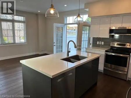 406 ALMAS Common | 406 ALMAS Common, Burlington