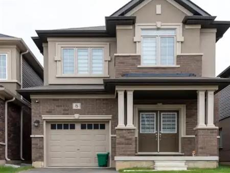 8 POOLE STREET W | 8 POOLE STREET W, Brantford