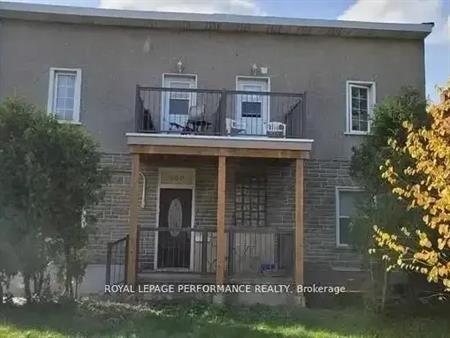 4 - 300 CHURCHILL AVENUE | 4 - 300 CHURCHILL AVENUE, Ottawa