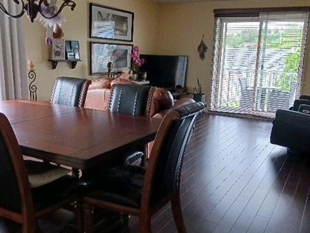 1er Septembre Grand 4.5 Lévis (St Rédempteur) au 1er entrée indépendante dans un quadruplex