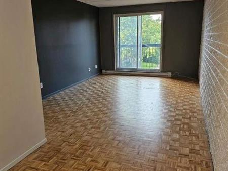 1 CH - 1 SDB - Saint-Jean-sur-Richelieu - $1,195 /mo