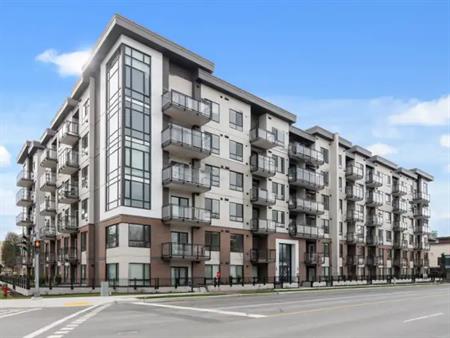 The JEM | 32174 George Ferguson Way, Abbotsford