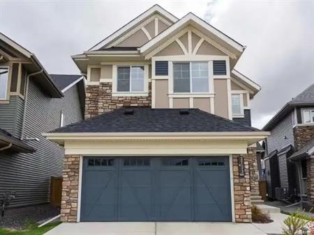 4 bedroom 2.5 bathroom single house in Keswick | 2733 Kirkland Way Southwest, Edmonton