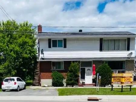 3483 St Joseph Blvd Unit 3 | 3483 St Joseph Blvd, Ottawa