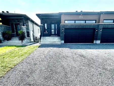 904 Chablis Cres | 904 Chablis Cres, Embrun