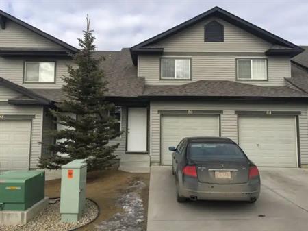 Bi-Level Panorama townhouse | 86 Panatella Villas NW, Calgary