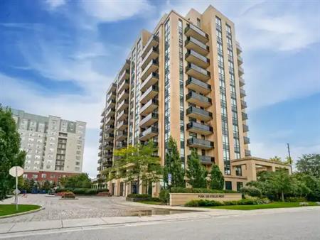 Posh Condominiums! Panoramic Views! | 520 Steeles Avenue West, Vaughan