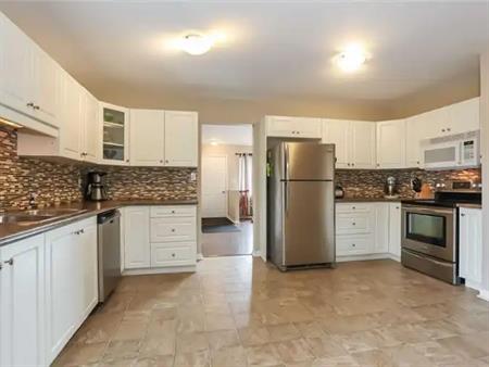 41 Meadowvale Drive - 1 | 41 Meadowvale Drive -, St. Catharines