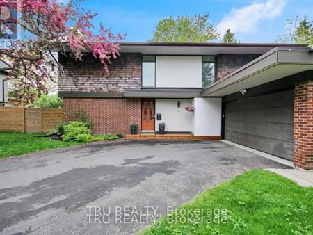 36 VARLEY DRIVE | 36 VARLEY DRIVE, Ottawa