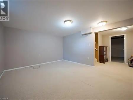 90 WHITE OWL Crescent | 90 WHITE OWL Crescent, Brantford