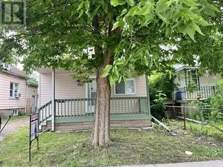 939 California AVENUE | 939 California AVENUE, Windsor