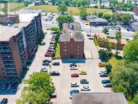 3905 RIVERSIDE DRIVE East Unit# 203 | 3905 RIVERSIDE DRIVE East Unit# 203, Windsor
