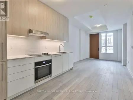 E-102 - 7 RED SQUIRREL LANE | E-102 - 7 RED SQUIRREL LANE, Richmond Hill