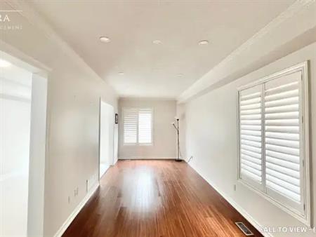 1-655 Madame St, Mississauga, Ontario L5W 1H1 | 655 Madame Street, Mississauga