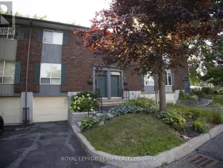 75 - 45 RIVER GARDEN PRIVATE | 75 - 45 RIVER GARDEN PRIVATE, Ottawa