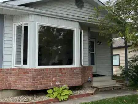 Beautiful 4 bedroom house with finished basement | 3315 43 Street Northwest, Edmonton