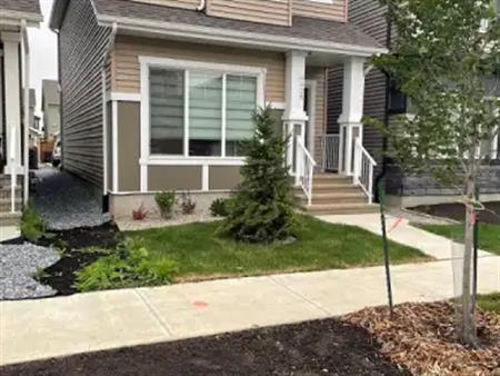 Spacious and Modern Home in Secord, Edmonton | 9928 226 Street Northwest, Edmonton