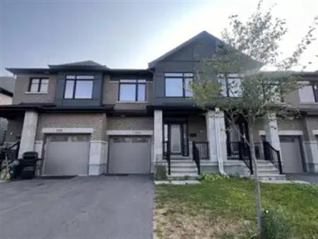 601 RATHBURN LANE | 601 RATHBURN LANE, Ottawa