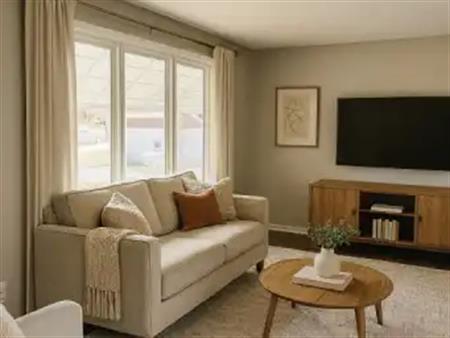 Charming & Bright 3 Bedroom Main Floor For Rent in Peterborough’s North End | 362 Dominion Crescent, Peterborough