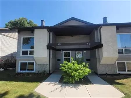 45 Northwoods Village, Edmonton | 45 Northwoods Village, Edmonton