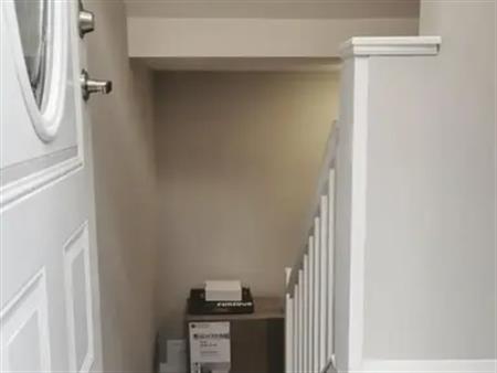 37 Robinson Ave Unit F | 37 Robinson Ave, Ottawa