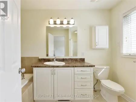226 HUNTERBROOK STREET | 226 HUNTERBROOK STREET, Ottawa