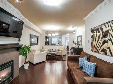 Beautiful 3-level townhouse in the heart of Clayton Heights (Surrey) | 43 - 19560 68 Avenue, Surrey
