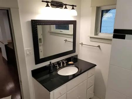 1 bedroom bachelor apartment for rent | London